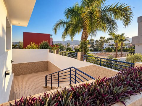 Terrace and outdoor staircase at the Imi Ouaddar villa